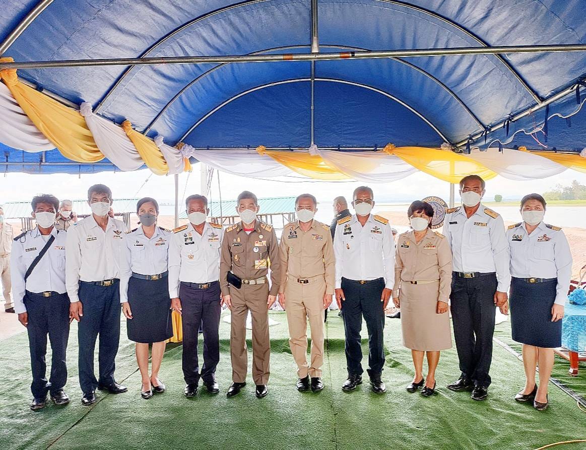 นายจรัลธาดา กรรณสูต องคมนตรี พร้อมด้วยคณะอนุกรรมการติดตามและขับเคลื่อนโครงการอันเนื่องมาจากพระราชดำริ ในพื้นที่ภาคตะวันออกเฉียงเหนือ เดินทางลงพื้นที่ จ.อุบลราชธานี