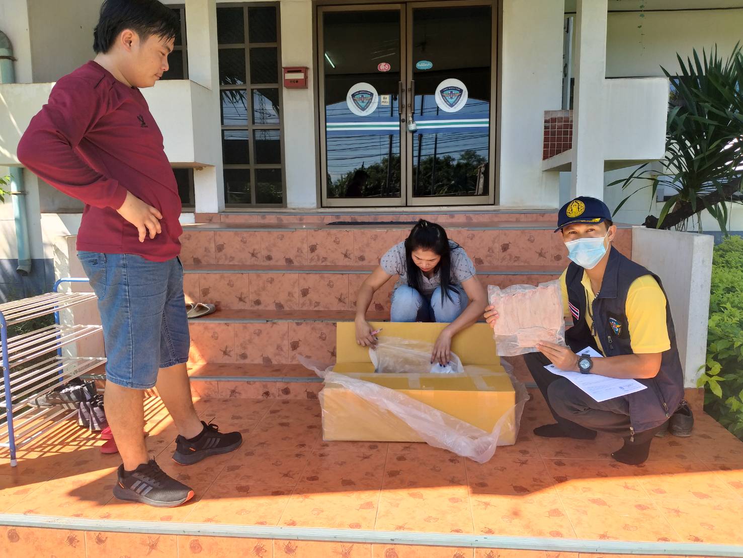 ตรวจสอบสินค้าประมง ส่งออกไปยัง สปป.ลาว..คลิก