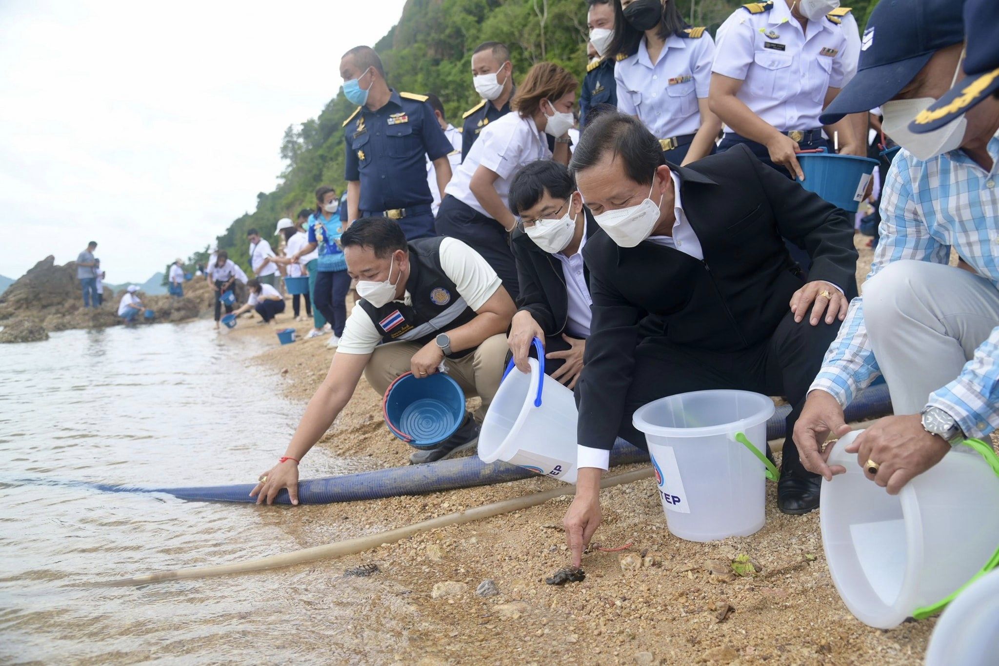 นายเฉลิมชัย สุวรรณรักษ์ อธิบดีกรมประมง ให้เกียรติเป็นประธานเปิดงานวันประมงแห่งชาติ ประจำปี 2565 ในพื้นที่จังหวัดชุมพร