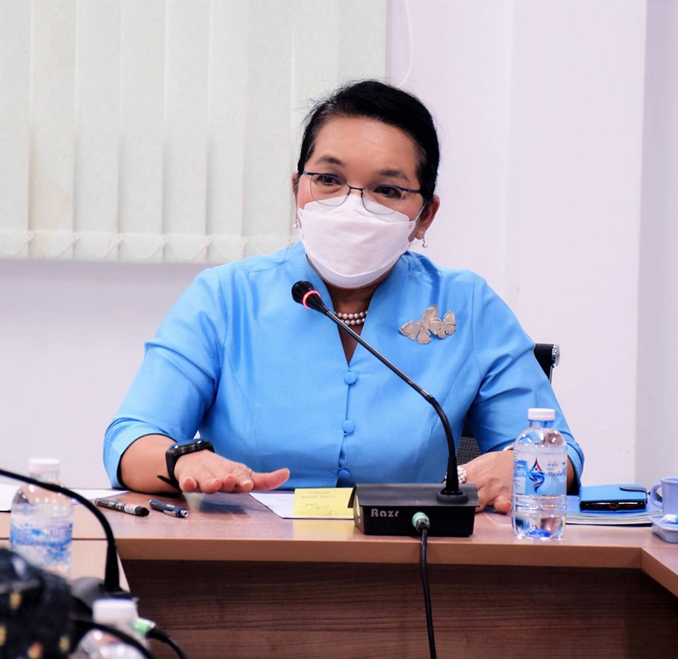 นายเฉลิมชัย สุวรรณรักษ์ อธิบดีกรมประมง มอบหมายนางเพราลัย นุชหมอน รักษาการผู้ทรงคุณวุฒิด้านการจัดการประมง เป็นผู้แทนเข้าหารือร่วมกับตัวแทนจาก ปตท.สผ. และเจ้าหน้าที่กรมประมงที่เกี่ยวข้อง ในโครงการศึกษาวิจัยจัดสร้างแหล่งอาศัยสัตว์ทะเลเพื่อการประมง จากขาแท่น..คลิก