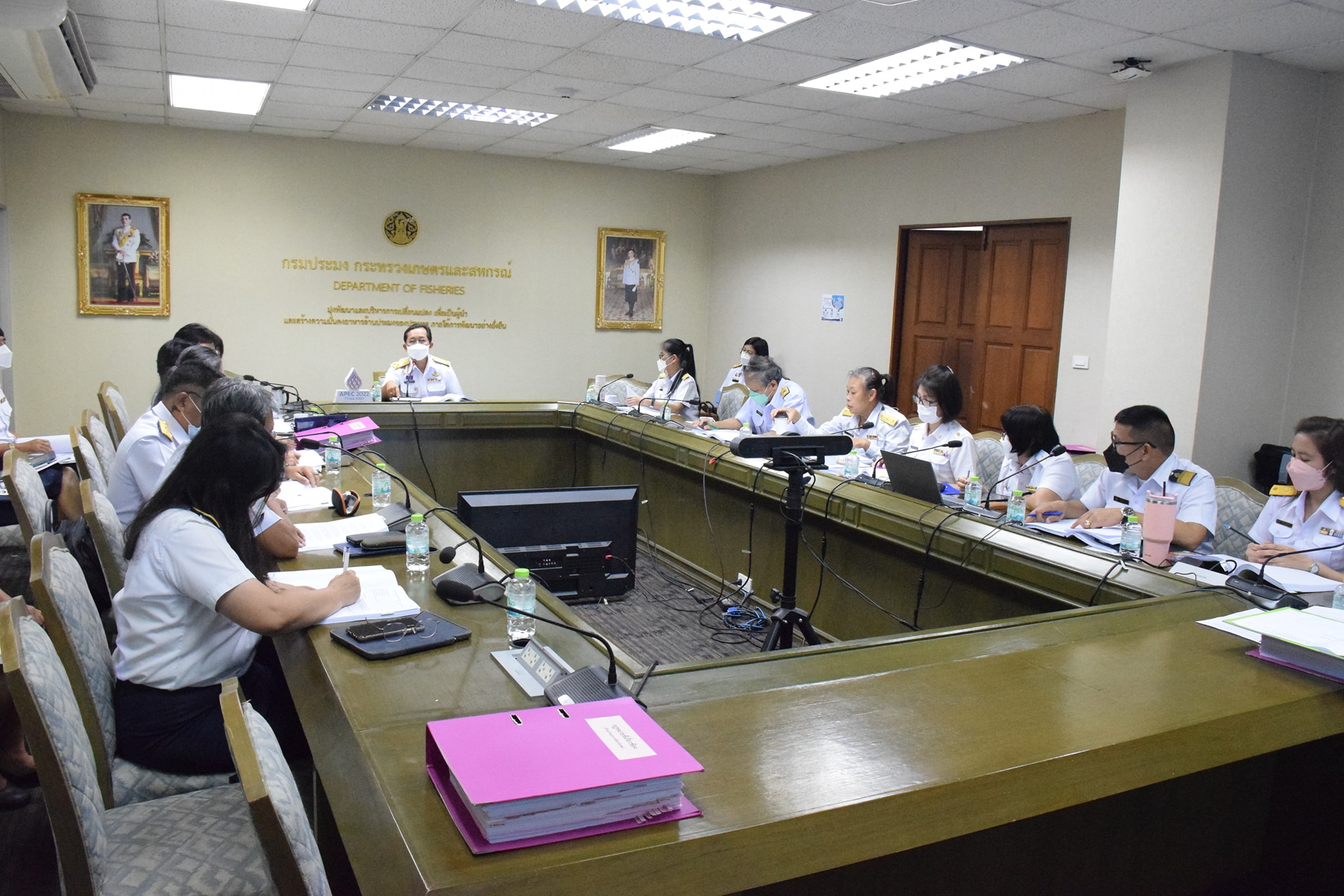 นายเฉลิมชัย สุวรรณรักษ์ อธิบดีกรมประมง เป็นประธานการประชุมคณะกรรมการด้านความหลากหลายและด้านความปลอดภัยทางชีวภาพของกรมประมง ครั้งที่ 8/2565
