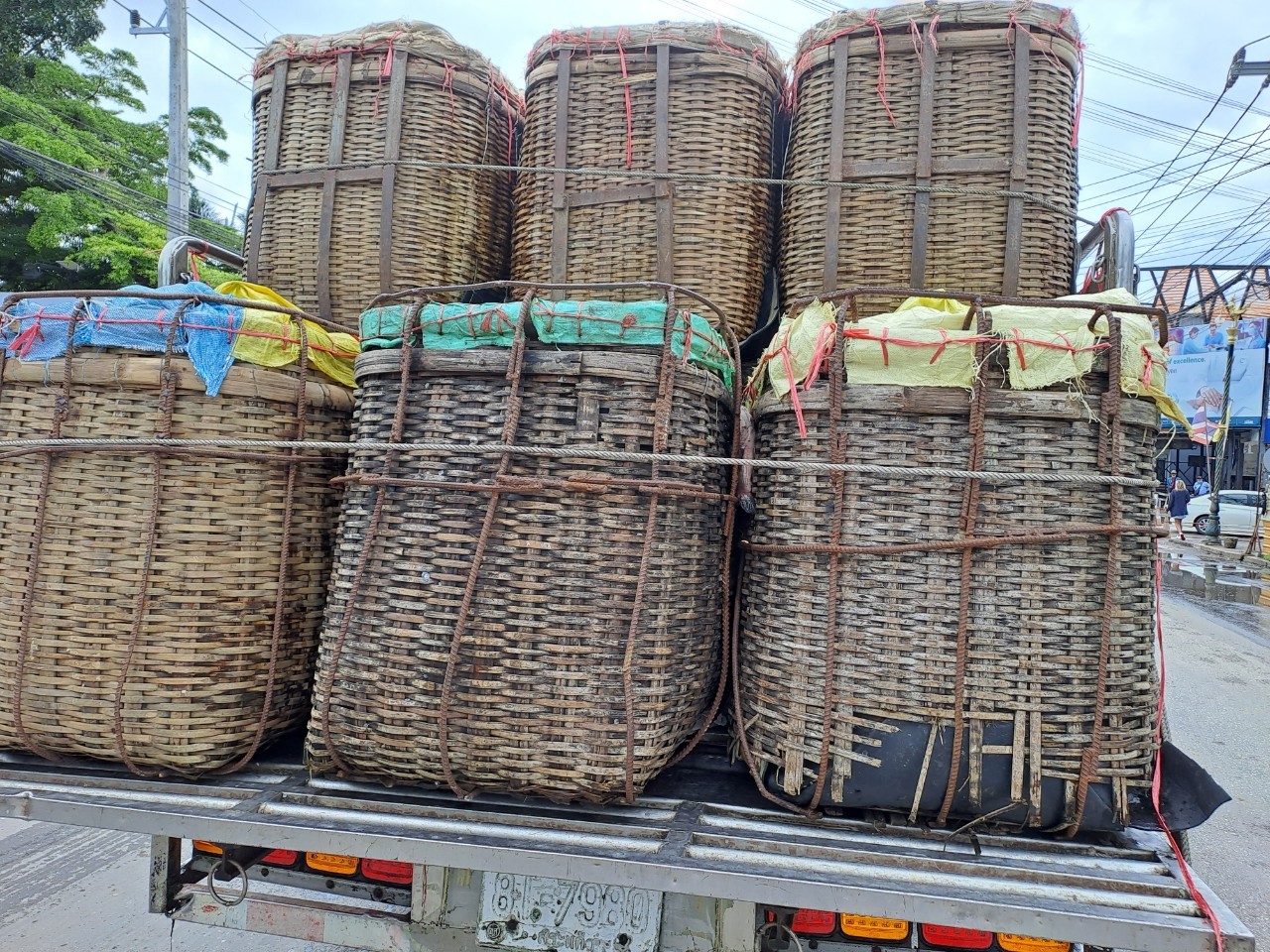 ตรวจสินค้าประมงที่นำเข้า ส่งออก ทางจุดผ่านแดนถาวรบ้านคลองลึก..คลิก