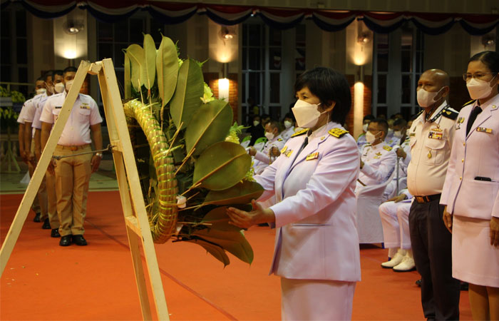 พิธีวางพวงมาลาเนื่องในวันคล้ายวันสวรรคตพระบาทสมเด็จพระบรมชนกาธิเบศร มหาภูมิพลอดุลยเดชมหาราช บรมนาถบพิตร 13 ตุลาคม 2565