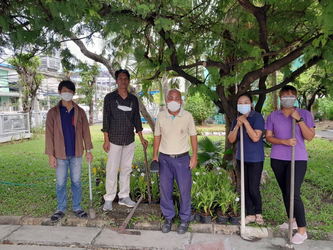 กิจกรรมวันรักต้นไม้ประจำปีของชาติ พ.ศ 2565 ณ บริเวณด้านหน้าสำนักงานประมงจังหวัดนนทบุรี..คลิก