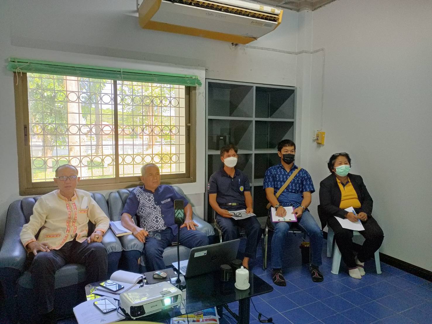 ร่วมประชุมแนวทางการช่วยเหลือเกษตรกรผู้ประสบภัยพิบัติ..คลิก