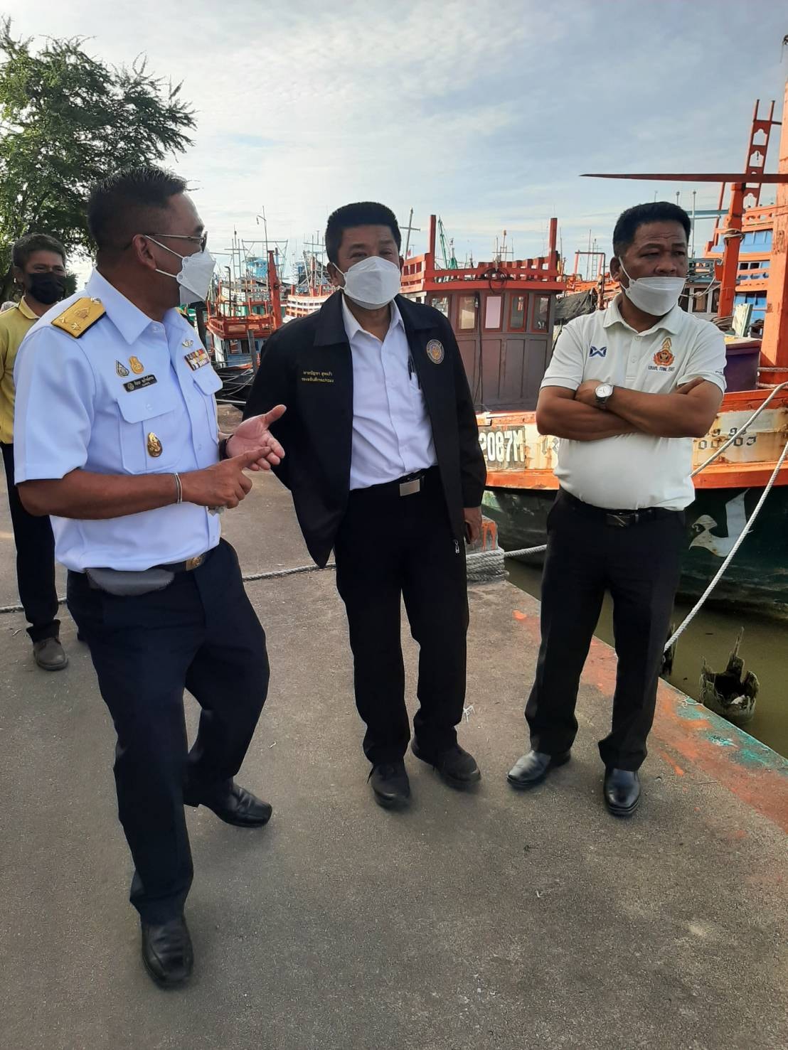นายบัญชา สุขเเก้ว รองอธิบดีกรมประมง เข้าร่วมเเละเป็นประธานการประชุมคณะทำงานด้านการประเมินราคาเรือประมงพื้นที่จังหวัดชายเเดนภาคใต้ (คทน.ปรป.) ณ ห้องศรีนครา ศาลากลางจังหวัดปัตตานี..คลิก