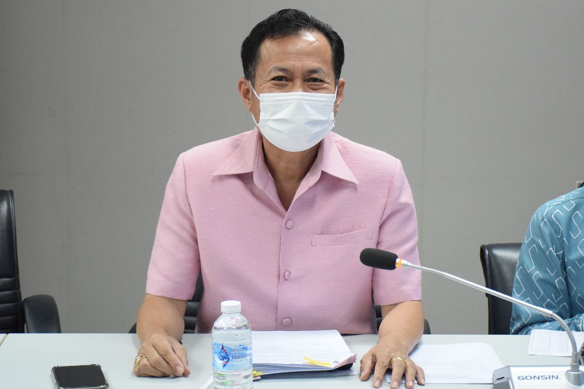 นายถาวร ทันใจ รองอธิบดีกรมประมง เป็นประธานการประชุมเตรียมความพร้อมการจ่ายเงินเยียวยาภายใต้โครงการนำเรือประมงออกนอกระบบ..คลิก