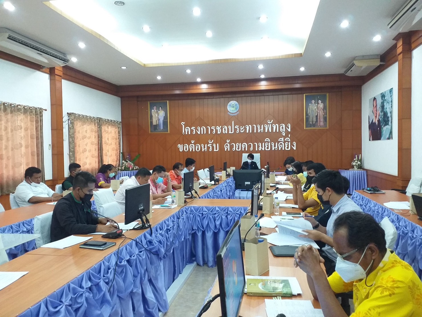 ประมงจังหวัดพัทลุง พร้อมด้วย หัวหน้ากลุ่มพัฒนาและส่งเสริมอาชีพการประมง นักวิชาการประมงปฏิบัติการ เข้าร่วมประชุมการขับเคลื่อนงานโครงการ/นโยบายสำคัญ และการขับเคลื่อนการพัฒนารายสินค้า ครั้งที่1/2565..คลิก