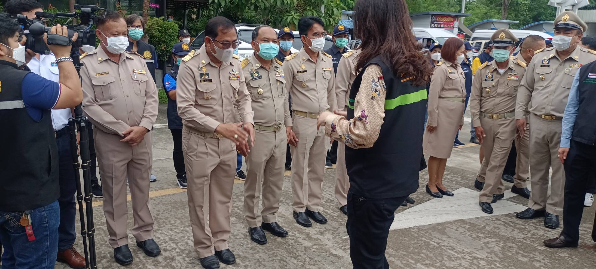 ประมงจังหวัดพัทลุง ร่วมต้อนรับ รัฐมนตรีช่วยว่าการกระทรวงเกษตรและสหกรณ์ (นางสาวมนัญญา ไทยเศรษฐ์) เพื่อขับเคลื่อนงานยุทธศาสตร์ชาติด้านการลดความเหลื่อมล้ำของคนในชาติและการแก้ไขปัญหาหนี้