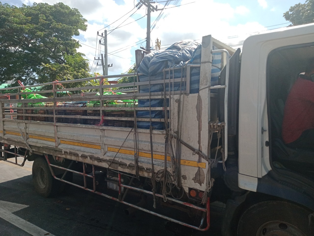 ตรวจสินค้าประมงที่นำเข้า ส่งออก ทางจุดผ่านแดนถาวรบ้านคลองลึก..คลิก