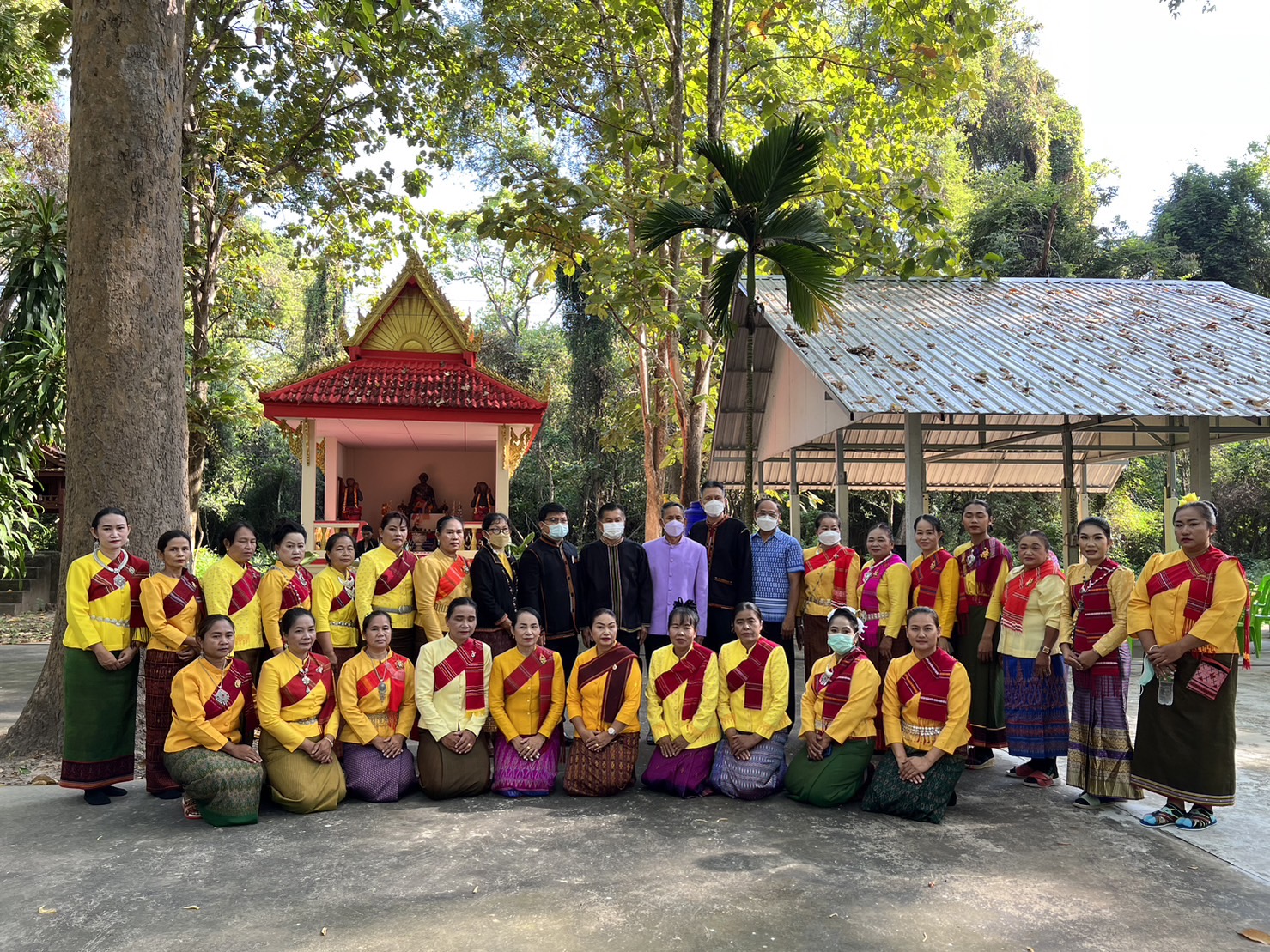 ประมงอำเภอราษีไศล ร่วมงานเฉลิมฉลอง 240 ปีจังหวัดฯ..คลิก