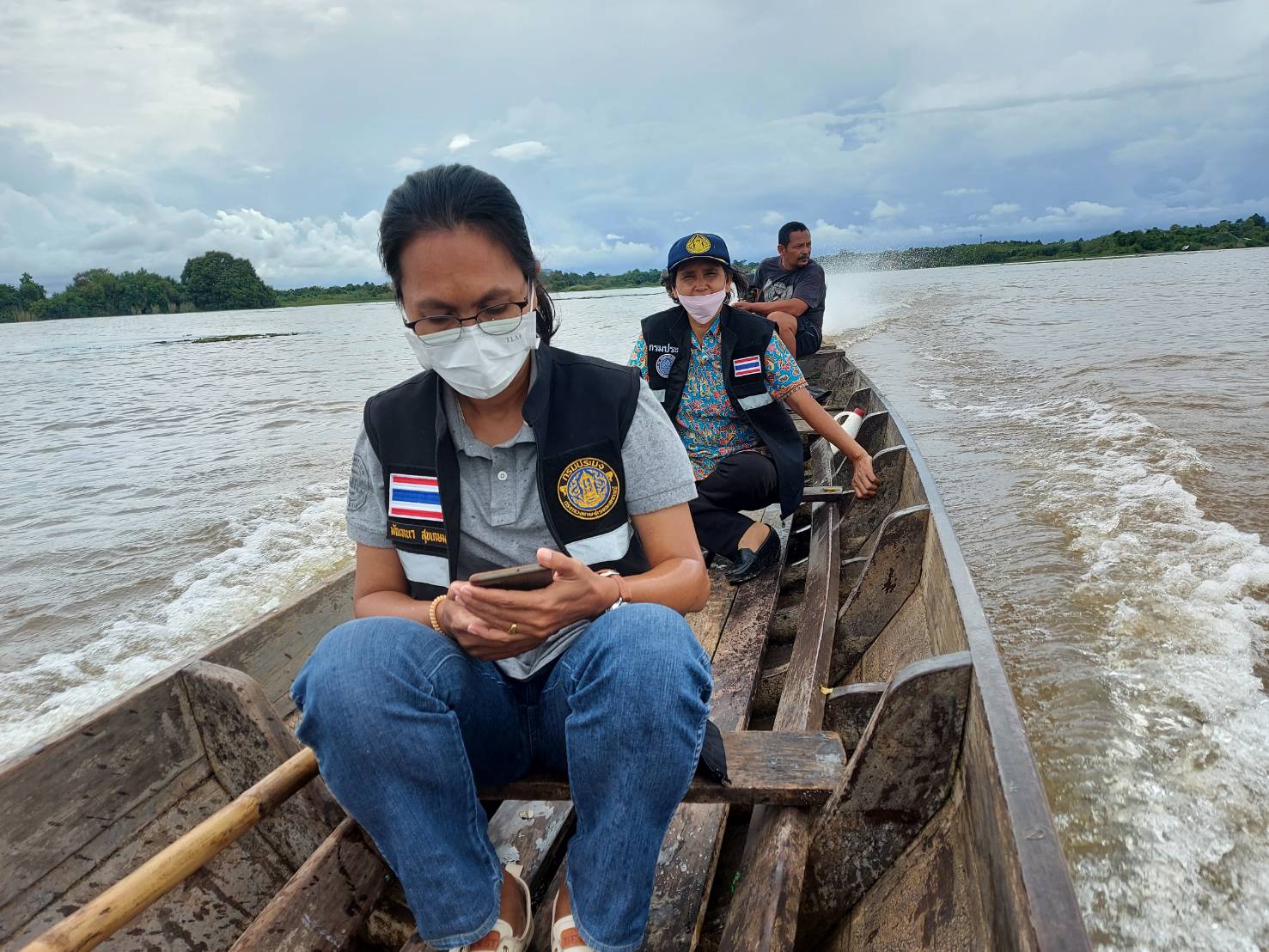 กลุ่มบริหารจัดการด้านการประมง และประมงอำเภอเขาชัยสน ลงพื้นที่สำรวจเขตอนุรักษ์พันธุ์สัตว์น้ำโครงการฟื้นฟูทรัพยากรฯ บริเวณทะเลสาบสงขลา ในพื้นที่หมู่ที่12 ต.หานโพธิ์  อ.เขาชัยสน