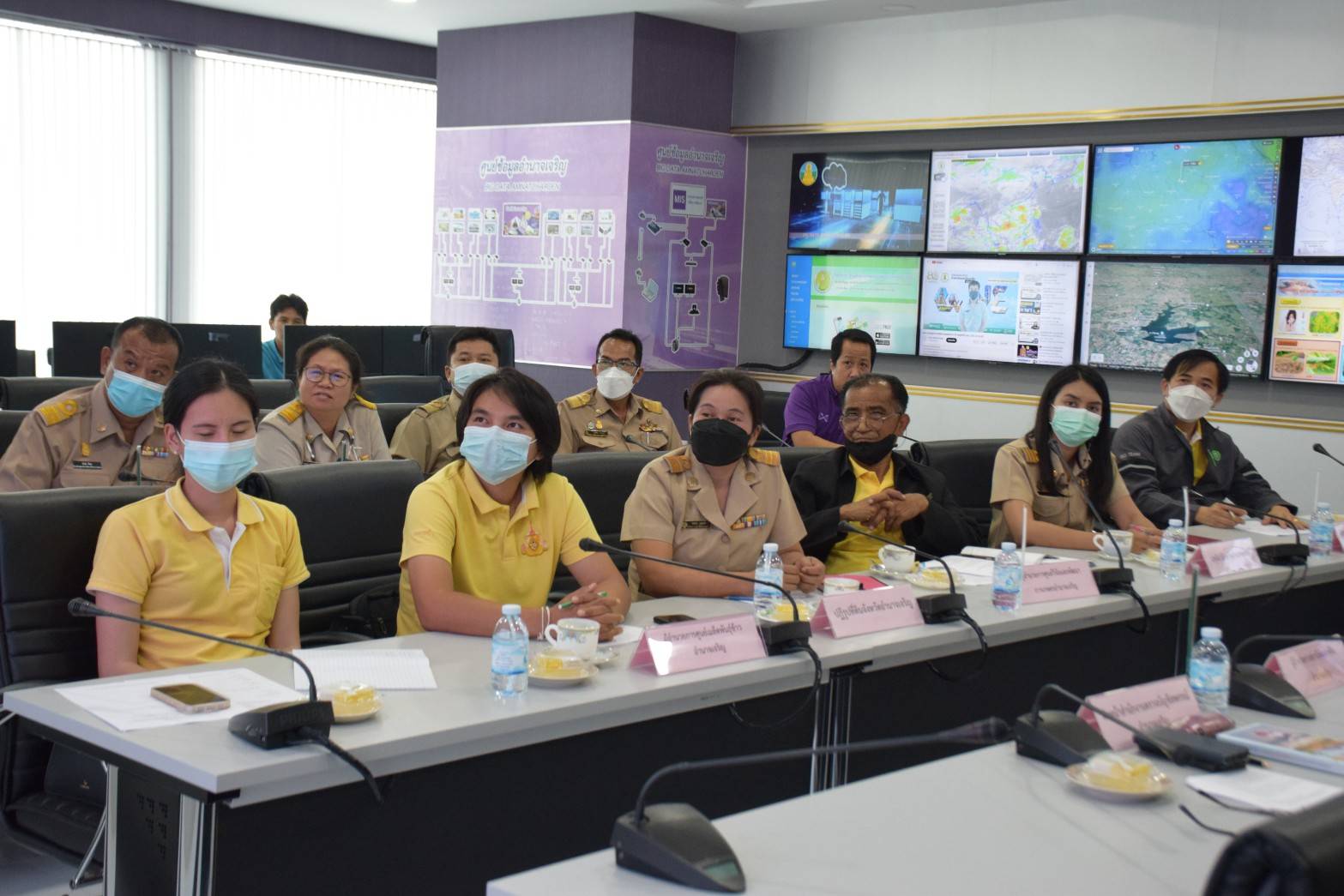 เข้าร่วมการประชุม การออกร้าน การจัดนิทรรศการ และการจัดประกวดและแข่งขันด้านการเกษตรและสหกรณ์
