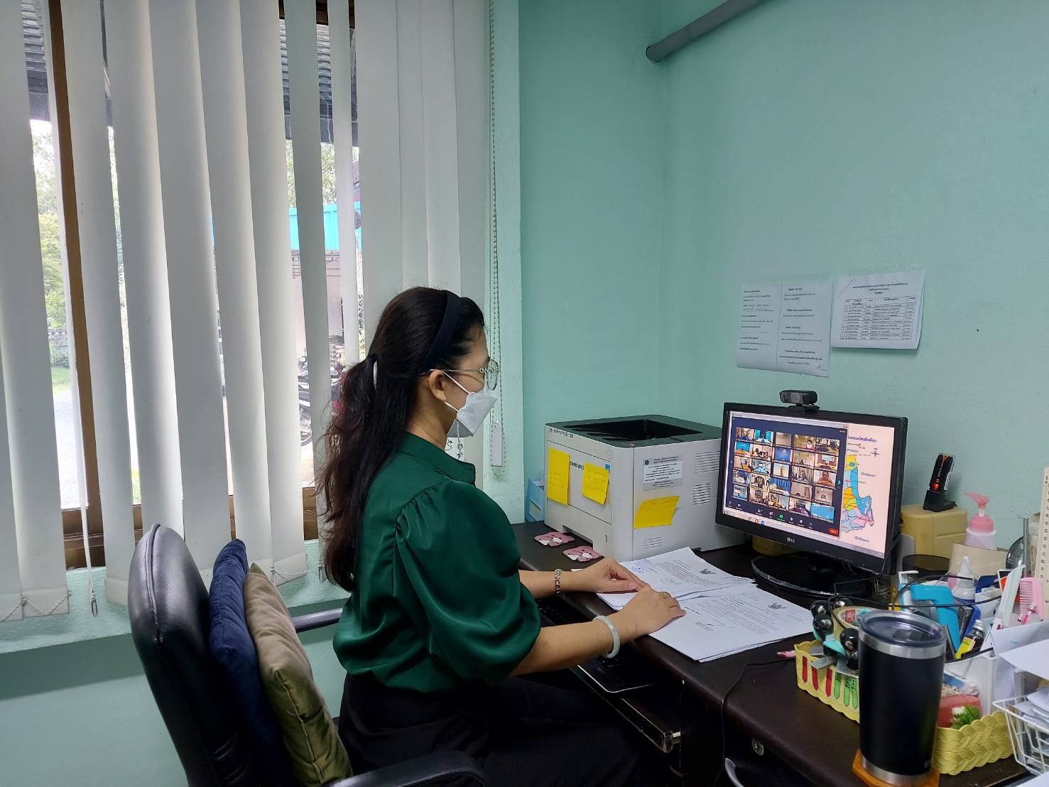 หัวหน้ากลุ่มบริหารและยุทธศาสตร์ เข้าร่วมประชุมรับฟังการชี้แจงรายละเอียดตัวชี้วัดประมงจังหวัด รอบการประเมินที่1 ประจำปีงบประมาณ 2566 ผ่านโปรแกรม Zoom cloud meeting..คลิก