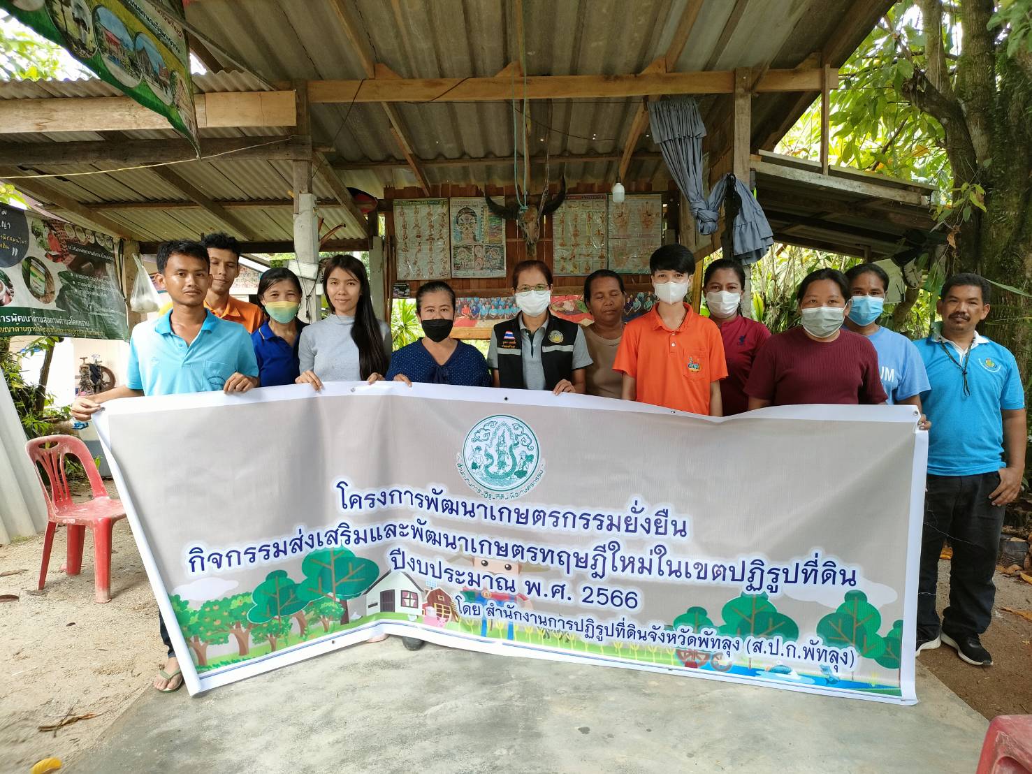 ประมงอำเภอป่าบอน จัดบรรยายหัวข้อการจัดการแหล่งน้ำด้านการประมง โครงการส่งเสริมและพัฒนาเกษตรทฤษฎีใหม่ในเขตปฎิรูปที่ดิน พ.ศ.2566..คลิก