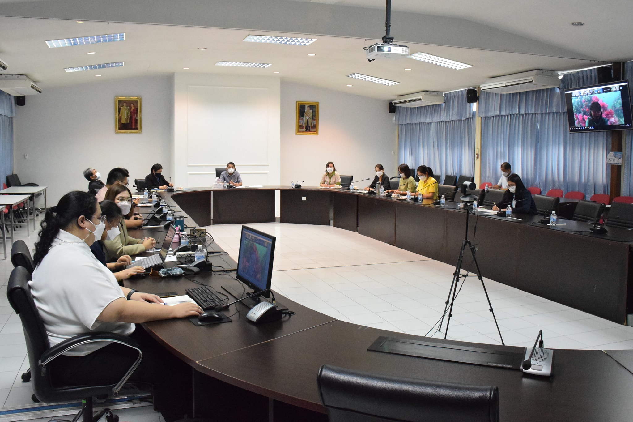 2 พ.ย. 65 ประชุมการบริหารจัดการภาพรวมมาตรฐานฟาร์มเพาะเลี้ยงสัตว์น้ำของกรมประมง ผ่านระบบการประชุมทางไกลออนไลน์ Zoom Cloud Meetings..คลิก