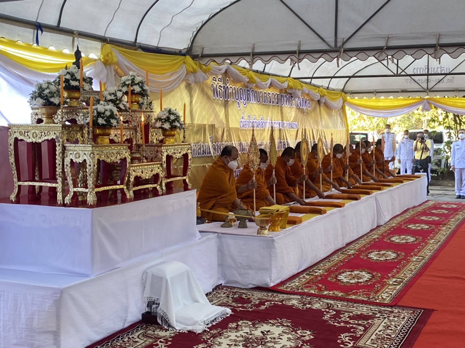 วันที่ 5 ธันวาคม พ.ศ.2565 ร่วมกิจกรรมทำบุญตักบาตร พิธีถวายพานพุ่มดอกไม้สดและพิธีถวายบังคม เนื่องในวันคล้ายวันพระบรมราชสมภพพระบาทสมเด็จพระบรมชนกาธิเบศร มหาภูมิพลอดุลยเดชมหาราช บรมนาถบพิตร วันชาติ และวันพ่อแห่งชาติ 5 ธันนวาคม 2565..คลิก