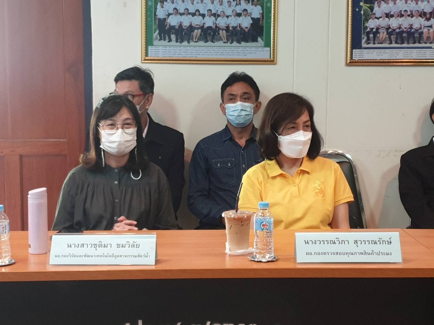 นายเฉลิมชัย สุวรรณรักษ์ อธิบดีกรมประมง ติดตามความก้าวหน้าการดำเนินงาน การมอบนโยบายด้านการเพาะเลี้ยงสัตว์น้ำ และแนวทางการเชื่อมโยงของห่วงโซ่คุณค่าการผลิตในการเพาะเลี้ยงสัตว์น้ำ