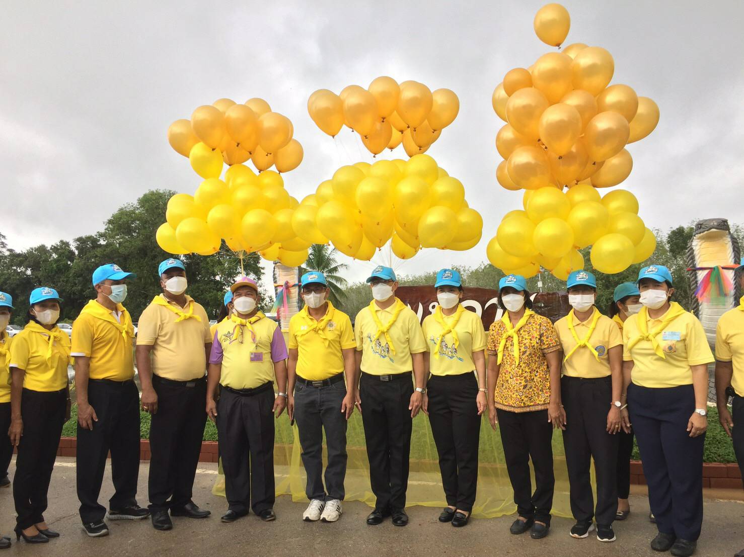ประมงจังหวัดพัทลุง พร้อมด้วย ข้าราชการ เจ้าหน้าที่กลุ่มบริหารจัดการด้านการประมง เข้าร่วมกิจกรรมจิตอาสาถวายเป็น พระราชกุศล เนื่องในวันคล้ายวันพระบรมราชสมภพ พระบาทสมเด็จพระบรมชนกาธิเบศร มหาภูมิพลอดุลยเดชมหาราช  ณ บริเวณหนองน้ำลาน  ต.ตำนาน อ.เมือง จ.พัทลุง..คลิก