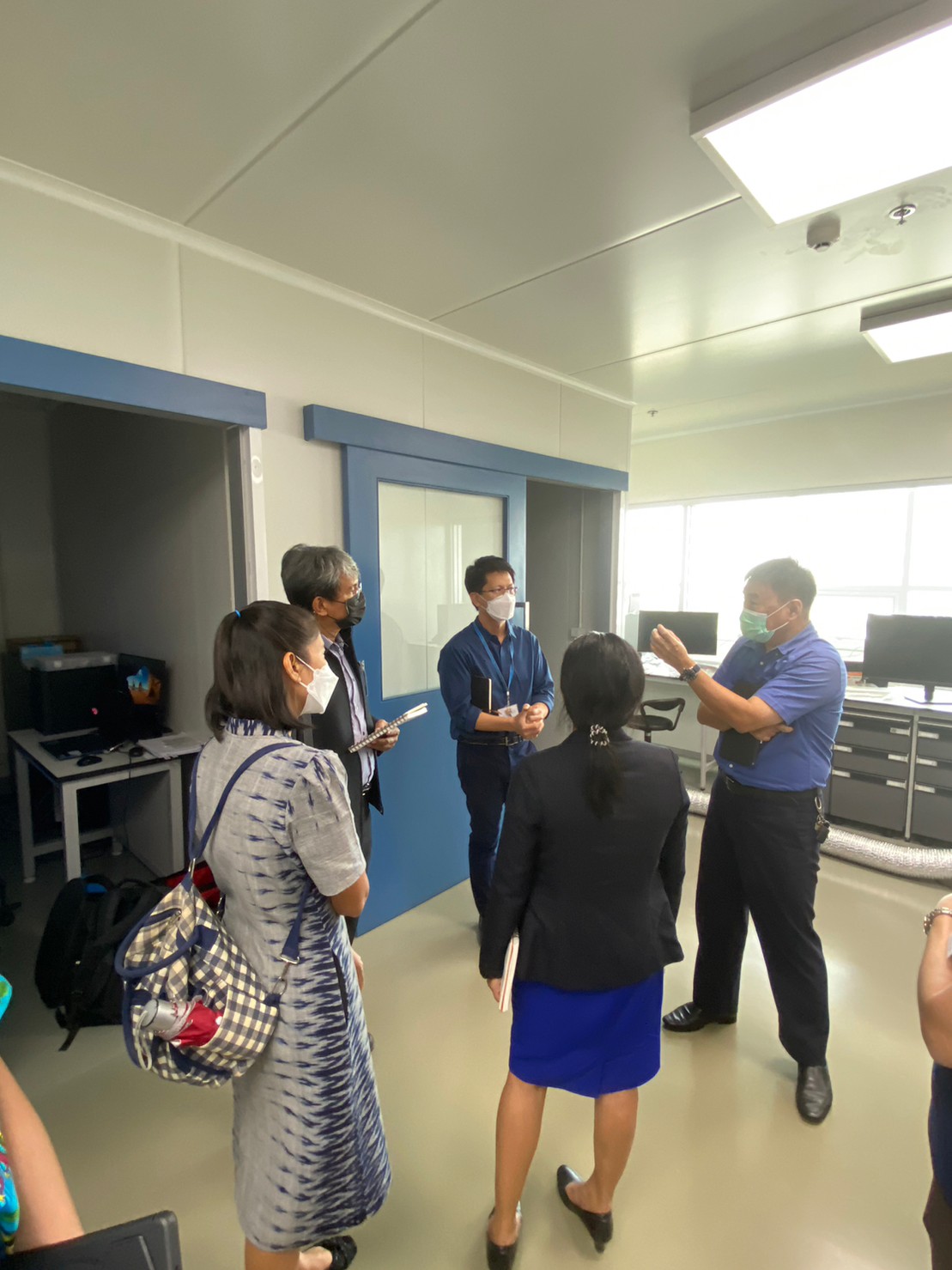 เข้าเยี่ยมชมห้องปฏิบัติการศูนย์โอมิกส์แห่งชาติ (National Omics Center) เพื่อแลกเปลี่ยนความรู้
