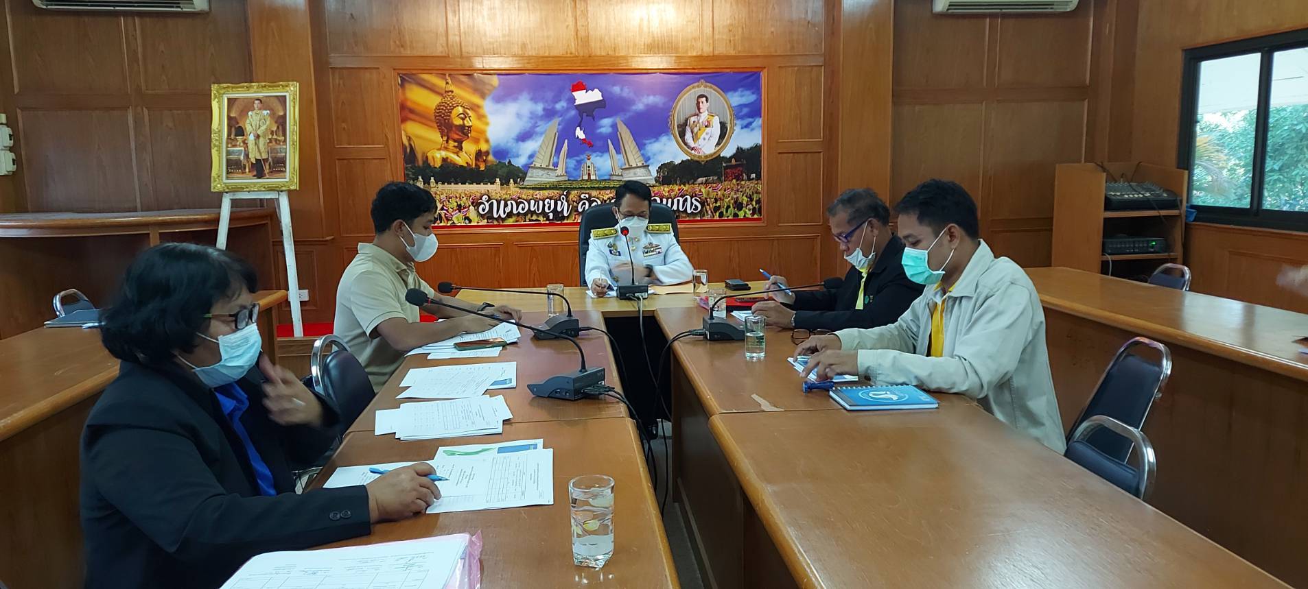 ร่วมประชุมคณะกรรมการให้ความช่วยเหลือผู้ประสบภัยพิบัติอำเภอพยุห์..คลิก