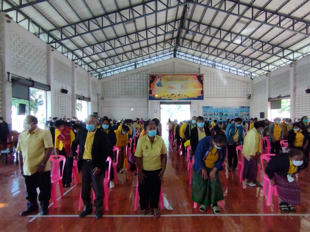 ร่วมเป็นเกียรติในพิธีเปิดงานโครงการคลินิกเกษตรเคลื่อนที่ในพระราชานุเคราะห์สมเด็จพระบรมโอรสาธิราชฯ สยามมกุฎราชกุมาร ครั้งที่ ๑..คลิก