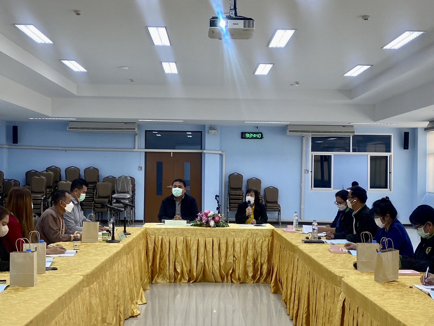 (อ.บางกรวย) การประชุมคณะกรรมการดำเนินงานโครงการคลินิกเกษตรเคลื่อนที่..คลิก
