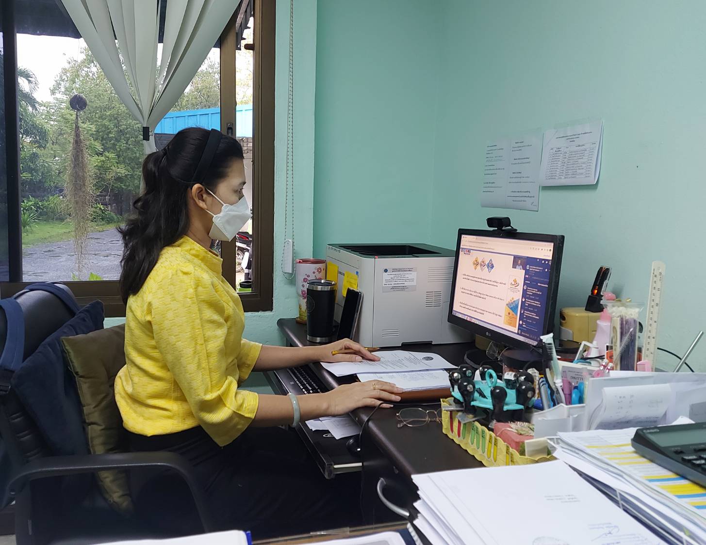หัวหน้ากลุ่มบริหารและยุทธศาสตร์ เข้าร่วมประชุมชี้แจงทำความเข้าใจหลักเกณฑ์มาตรฐานศูนย์ราชการสะดวก (Govenment Easy Contact Center : GECC) ประจำปีงบประมาณ พ.ศ. 2566 ผ่านช่องทางออนไลน์ Facebook