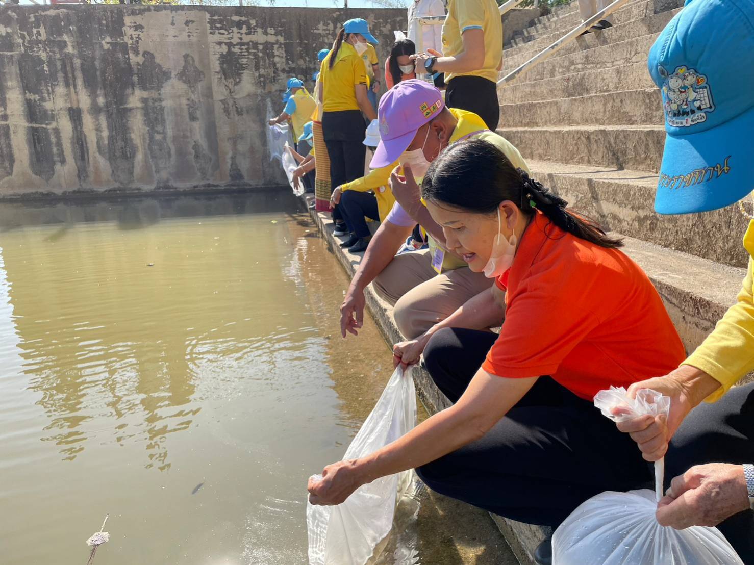 ประมงอำเภอร้องกวาง  ร่วมกิจกรรมจิตอาสาปล่อยปลาถวายพระพร แด่สมเด็จพระเจ้าลูกเธอ เจ้าฟ้าพัชรกิติยาภา นเรนทิราเทพยวดี กรมหลวงราชสาริณีสิริพัชร มหาวัชรราช ธิดา..คลิก