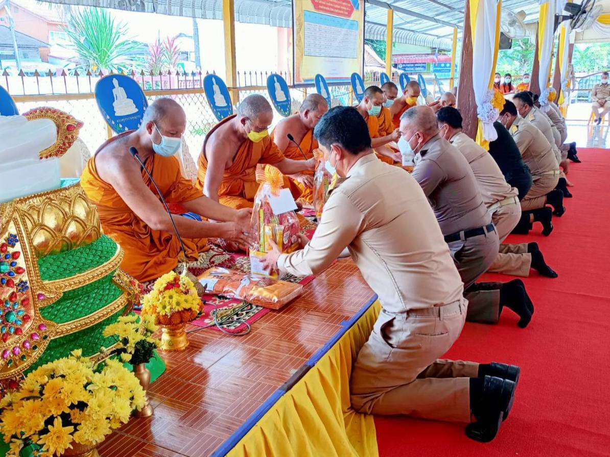 ประมงอำเภอป่าบอน ร่วมพิธีเจริญพระพุทธมนต์ เจริญจิตภาวนา  และปล่อยพันธุ์สัตว์น้ำที่ได้จากการไถ่ชีวิตสัตว์น้ำ เพื่อถวายพระพรสมเด็จพระเจ้าลูกเธอ เจ้าฟ้าพัชรกิติยาภา นเรนทิราเทพยวดี  กรมหลวงราชสาริณีสิริพัชร มหาวัชรราชธิดา ณ วัดป่าบอนต่ำ..คลิก