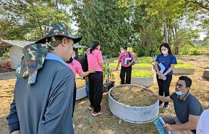 โครงการถ่ายทอดองค์ความรู้สู่เยาวชนโรงเรียนในพื้นที่ศูนย์ศึกษาการพัฒนาอ่าวคุ้งกระเบนฯ..คลิก