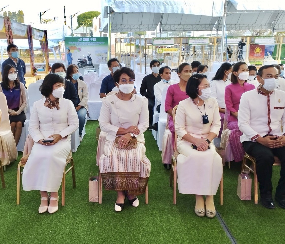 ร่วมพิธีการบวงสรวงแม่โพสพ ประจำปี ๒๕๖๕..คลิก