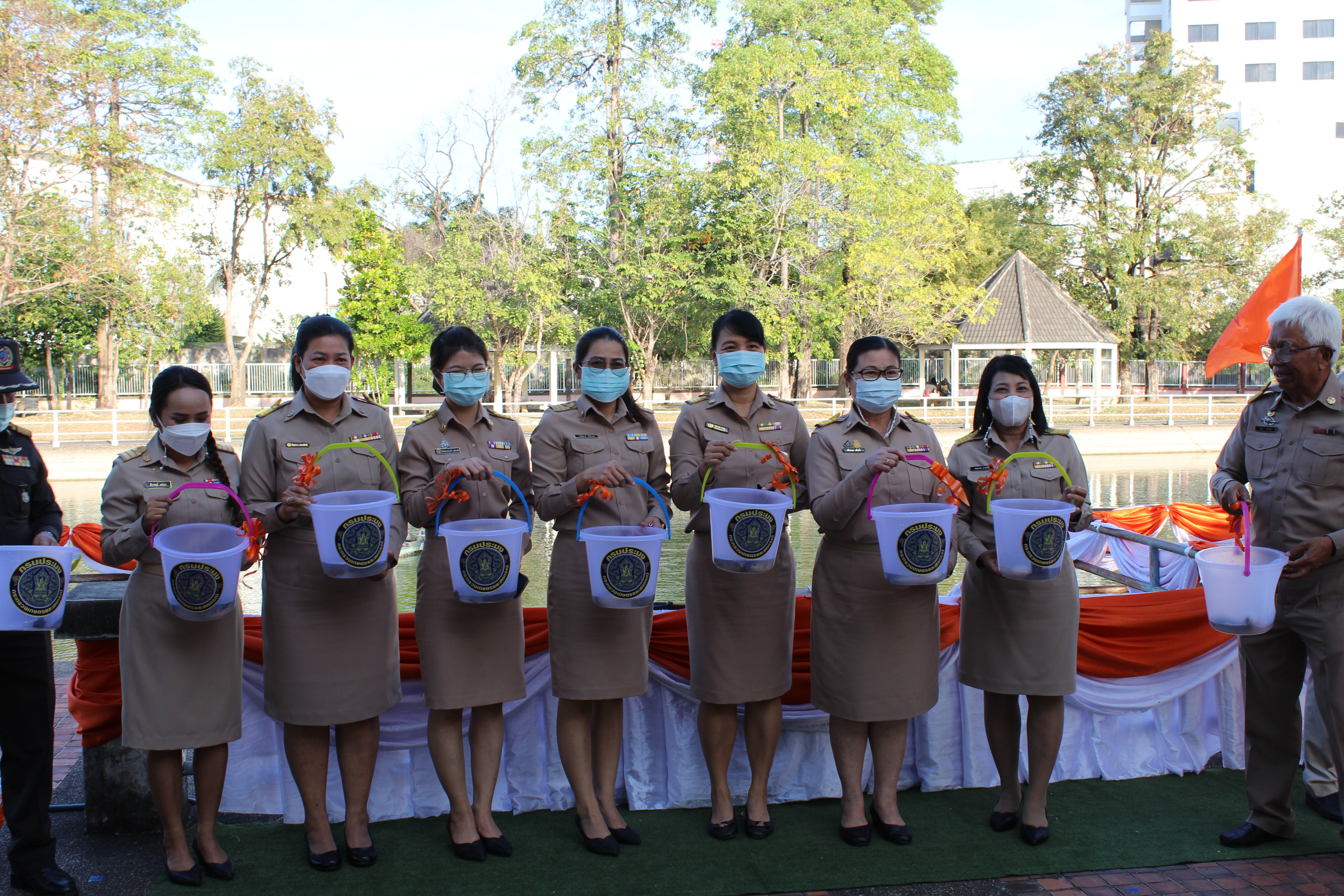 จัดพิธีปล่อยพันธุ์สัตว์น้ำ เพื่อถวายพระพรแด่สมเด็จพระเจ้าลูกเธอ เจ้าฟ้าพัชรกิติยาภา นเรนทิราเทพยวดี กรมหลวงราชสาริณีศิริพัชร มหาวัชรราชธิดา