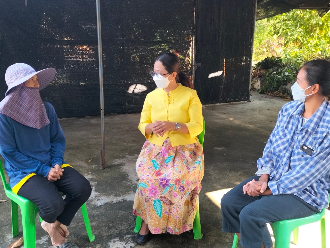 ลงพื้นที่ตำบลห้วยคันแหลน อำเภอวิเศษชัยชาญ จังหวัดอ่างทอง เพื่อประชาสัมพันธ์ รับสมัครเกษตรกร และรับฟังความต้องการองค์ความรู้ของเกษตรกรเพื่อกำหนดหลักสูตรในการอบรม  กิจกรรมย่อย”ส่งเสริมการเพาะเลี้ยงและพัฒนาธุรกิจสัตว์น้ำจืดที่มีความสำคัญทางเศรษฐกิจ”(ปลาช่อน)..คลิก