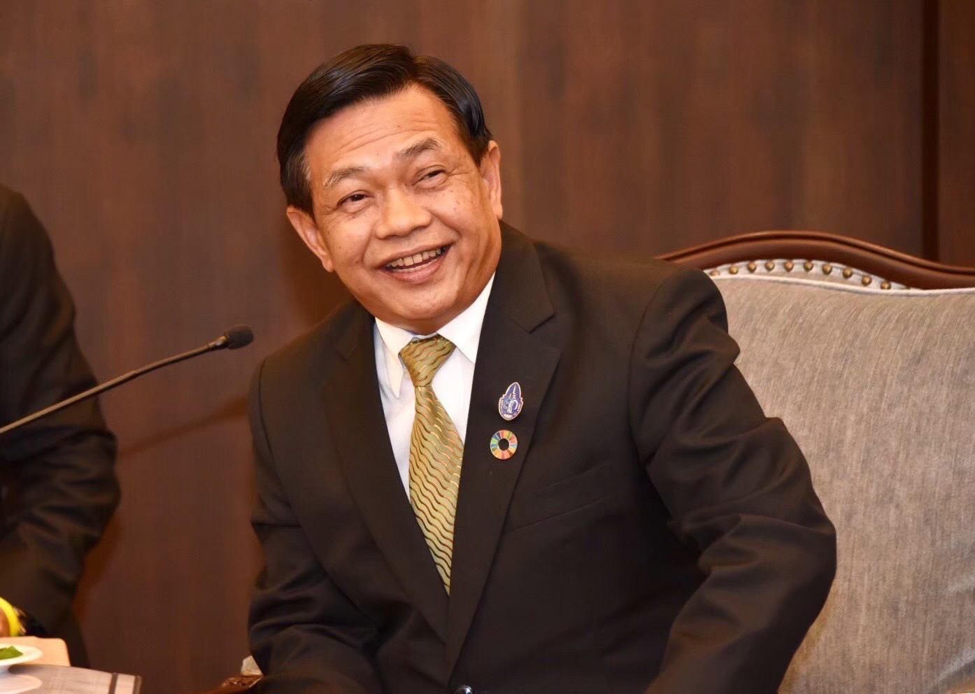 “เฉลิมชัย” มอบของขวัญปีใหม่ให้ชาวประมงเพาะเลี้ยงสัตว์น้ำ 67 จังหวัด  “อลงกรณ์” เผยรัฐมนตรีเกษตรฯ ลงนามกฎกระทรวงยกเว้นค่าธรรมเนียมเพาะเลี้ยงหอยทะเลและสัตว์น้ำในกระชังแล้ว ..คลิก