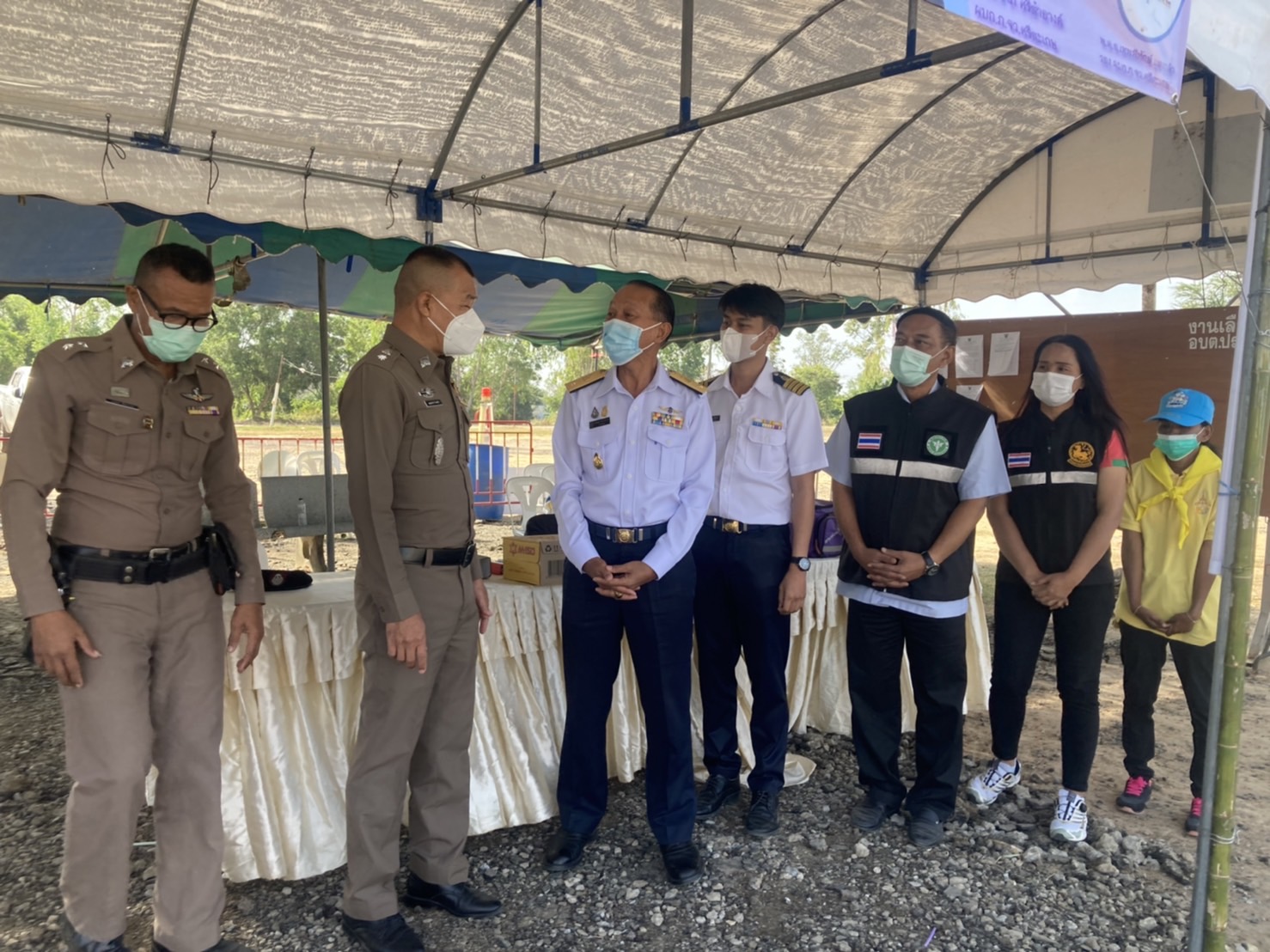 ประมงจังหวัดศรีสะเกษ ออกตรวจติดตามและตรวจเยี่ยมการปฏิบัติงานจุดตรวจหลักช่วงเทศกาลปีใหม่ 2566..คลิก
