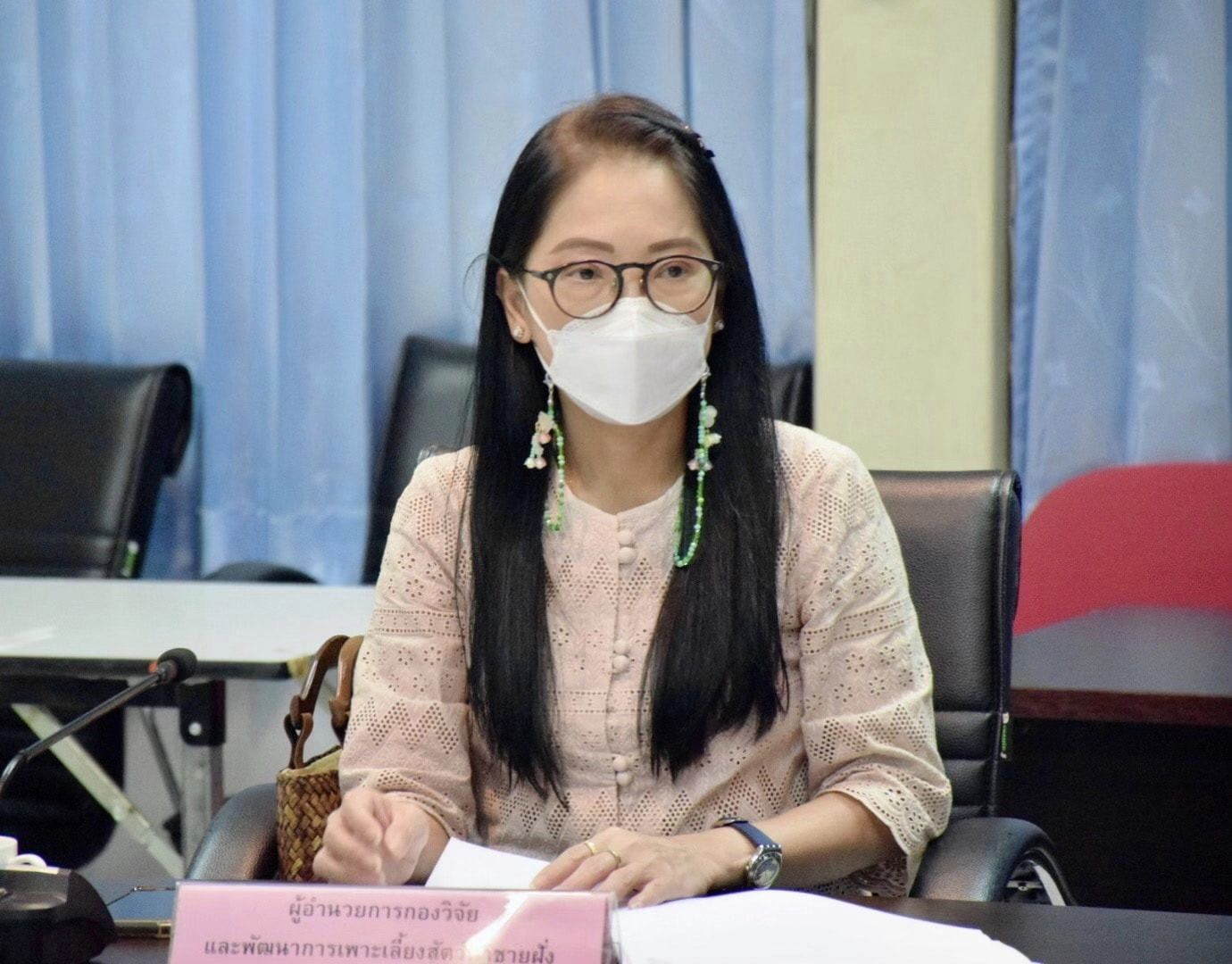 นายมานพ หนูสอน รองอธิบดีกรมประมง เป็นประธานการประชุมการให้ความช่วยเหลือเกษตรกรผู้ประสบภัยพิบัติด้านประมง..คลิก