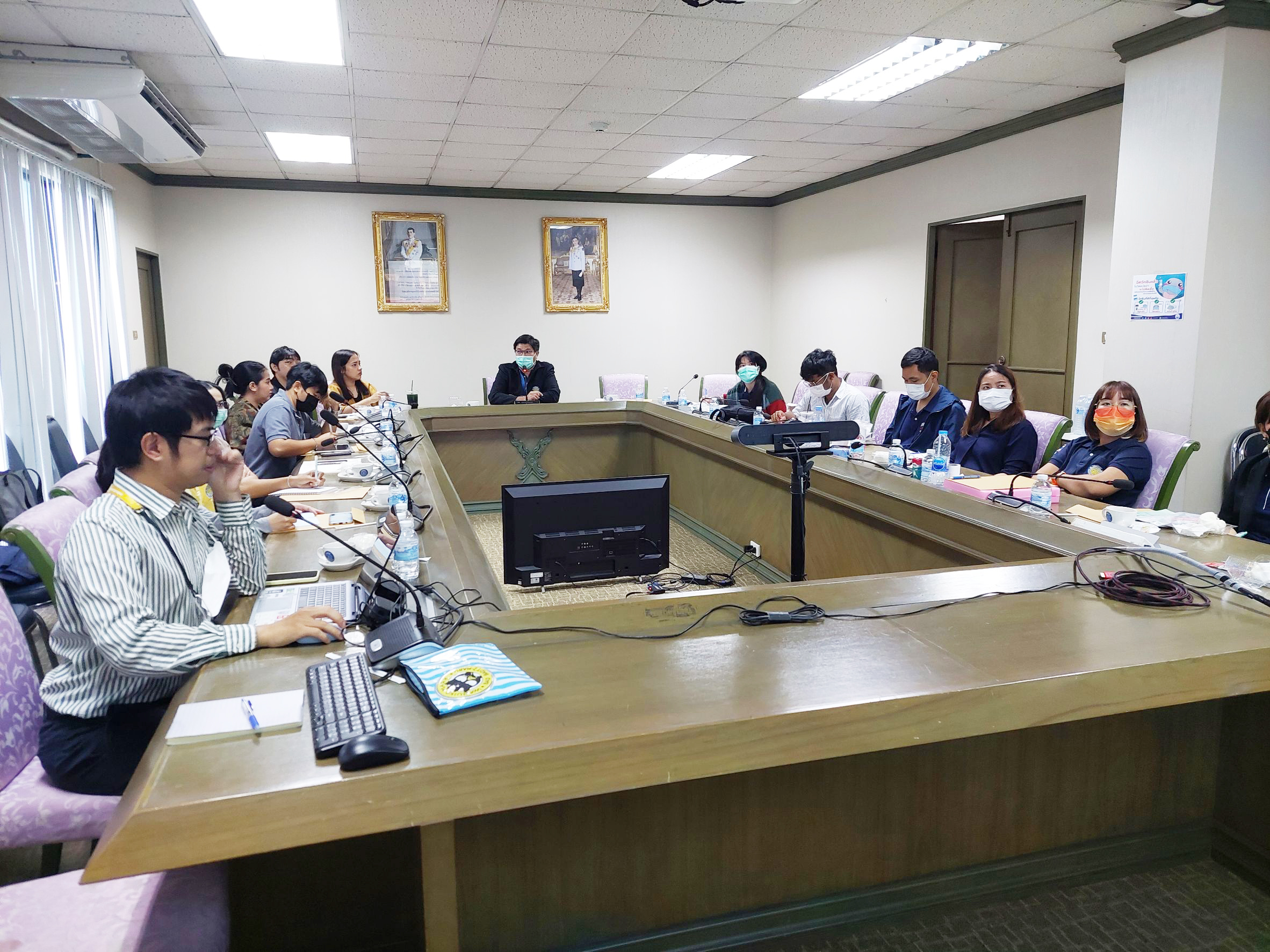 หัวหน้ากลุ่มควบคุมวัตถุอันตรายฯ บรรยายภารกิจงาน ให้ข้าราชการบรรจุใหม่