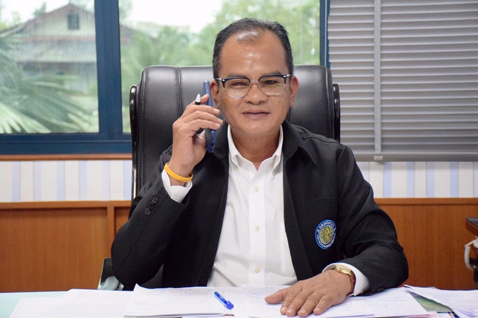 นายมานพ หนูสอน รองอธิบดีกรมประมง ให้สัมภาษณ์สถานีวิทยุกระจายเสียงกรมประมงจังหวัดร้อยเอ็ด รายการ “ประมงสัมพันธ์”..คลิก