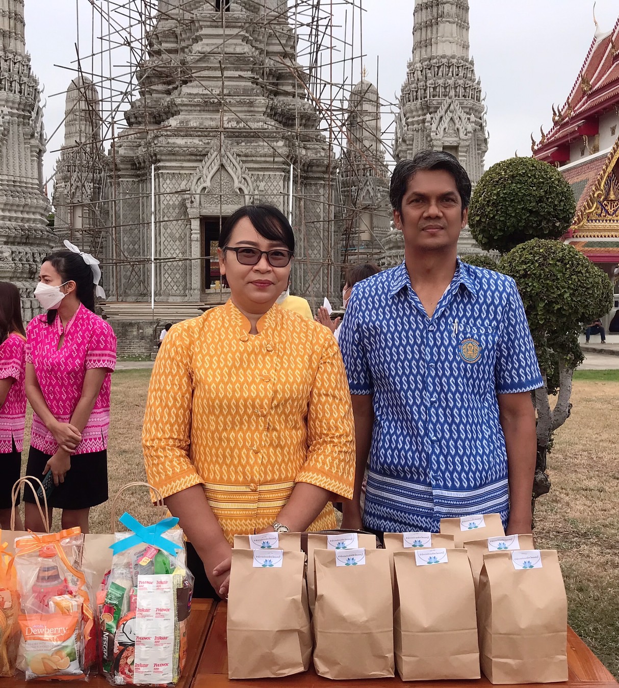 พิธีทำบุญตักบาตร พิธีเจริญพระพุทธมนต์ เนื่องในโอกาสวันคล้ายวันประสูติครบ 3 รอบ สมเด็จพระเจ้าลูกเธอ เจ้าฟ้าสิริวัณณวรี นารีรัตนราชกัญญา..คลิก