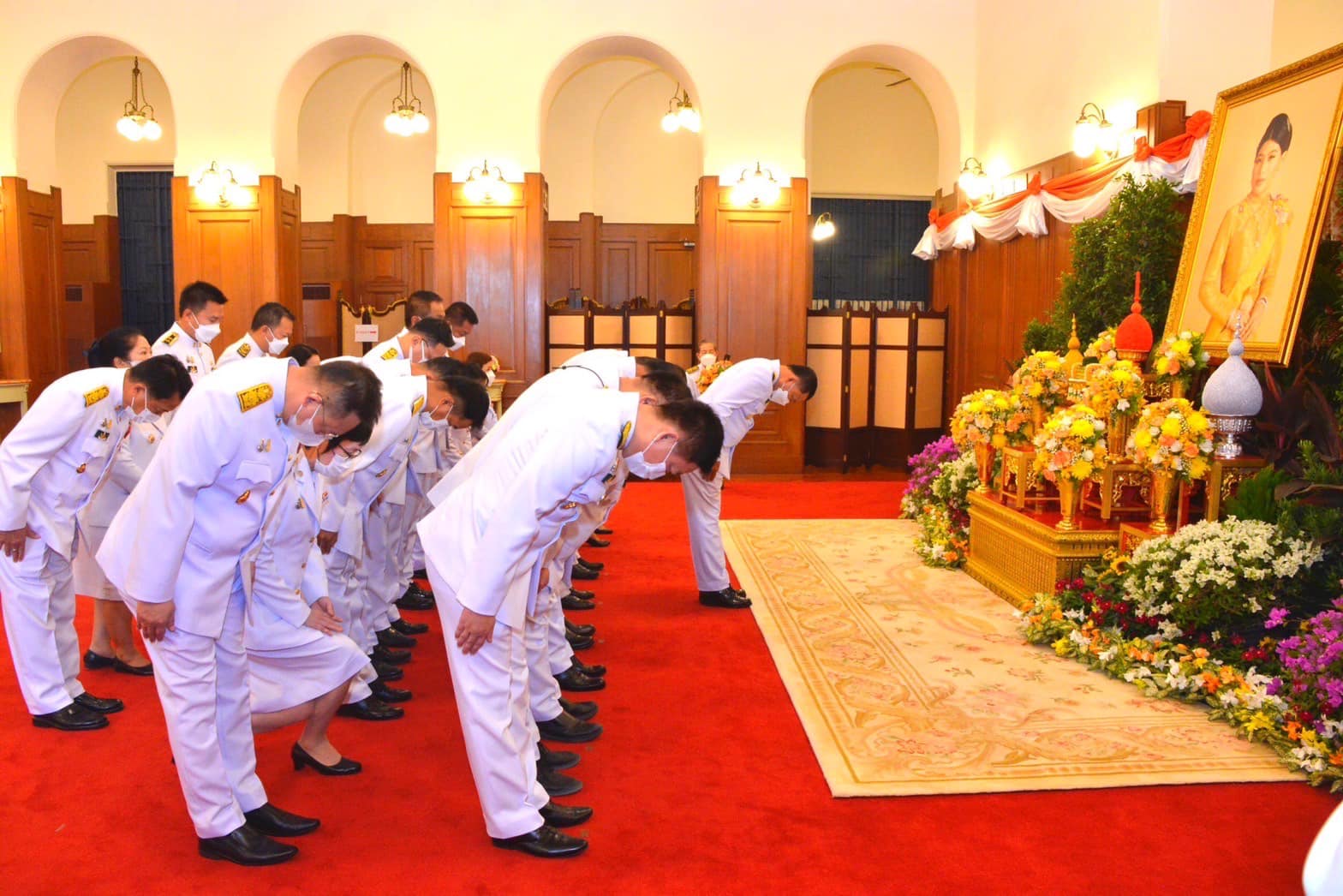 นายประยูร อินสกุล ปลัดกระทรวงเกษตรและสหกรณ์ พร้อมด้วย นายถาวร ทันใจ รองอธิบดีกรมประมง และคณะผู้บริหารระดับสูงของกระทรวงเกษตรและสหกรณ์ ร่วมลงนามถวายพระพร สมเด็จพระเจ้าลูกเธอ เจ้าฟ้าสิริวัณณวรี นารีรัตนราชกัญญา เนื่องในโอกาสวันคล้ายวันประสูติ วันที่ 8 มกราคม 2566..คลิก
