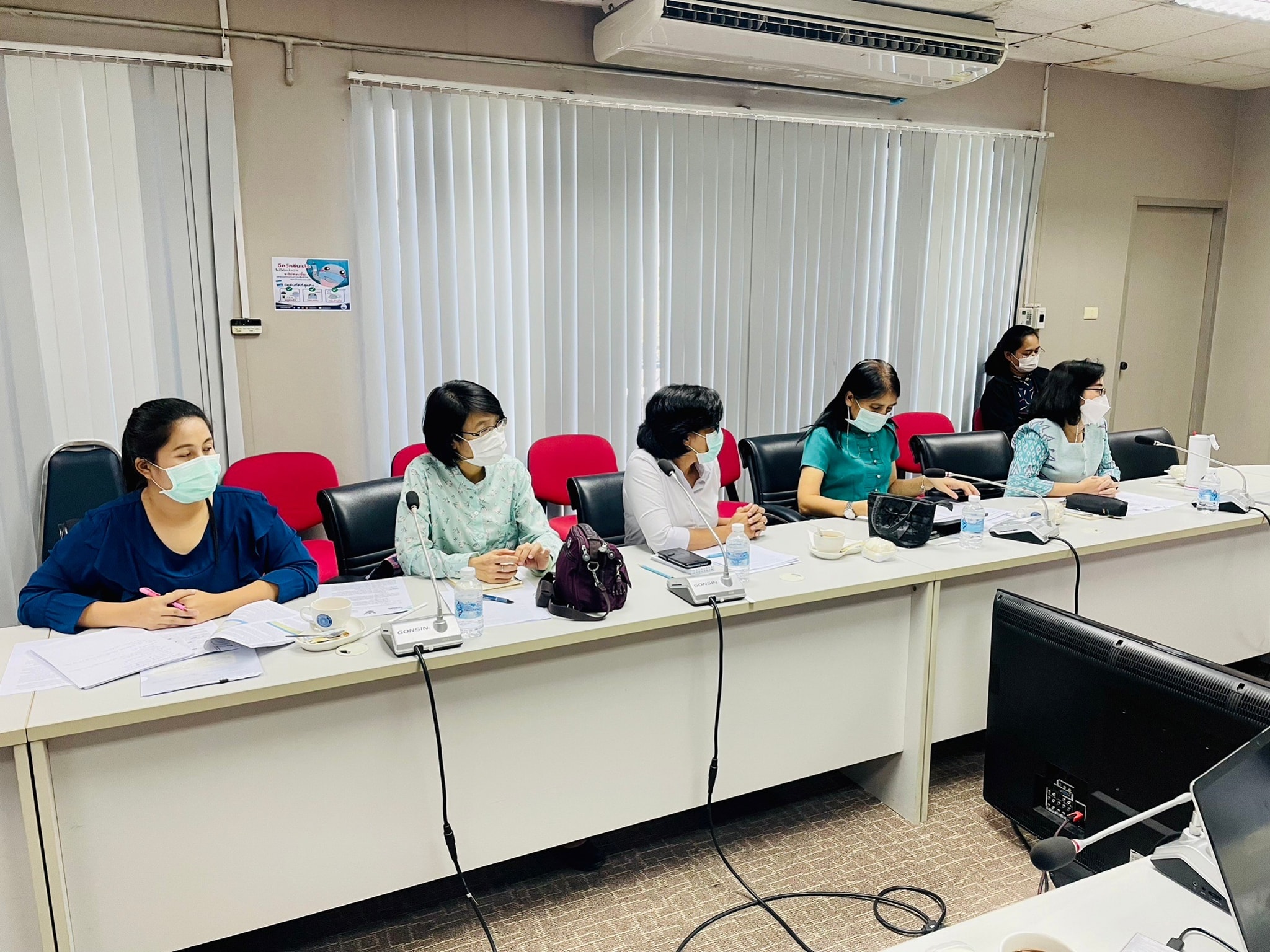 นายบัญชา สุขแก้ว รองอธิบดีกรมประมง เป็นประธานการประชุมหารือโครงการนำเรือประมงออกนอกระบบโดยสินเชื่อจากรัฐบาล