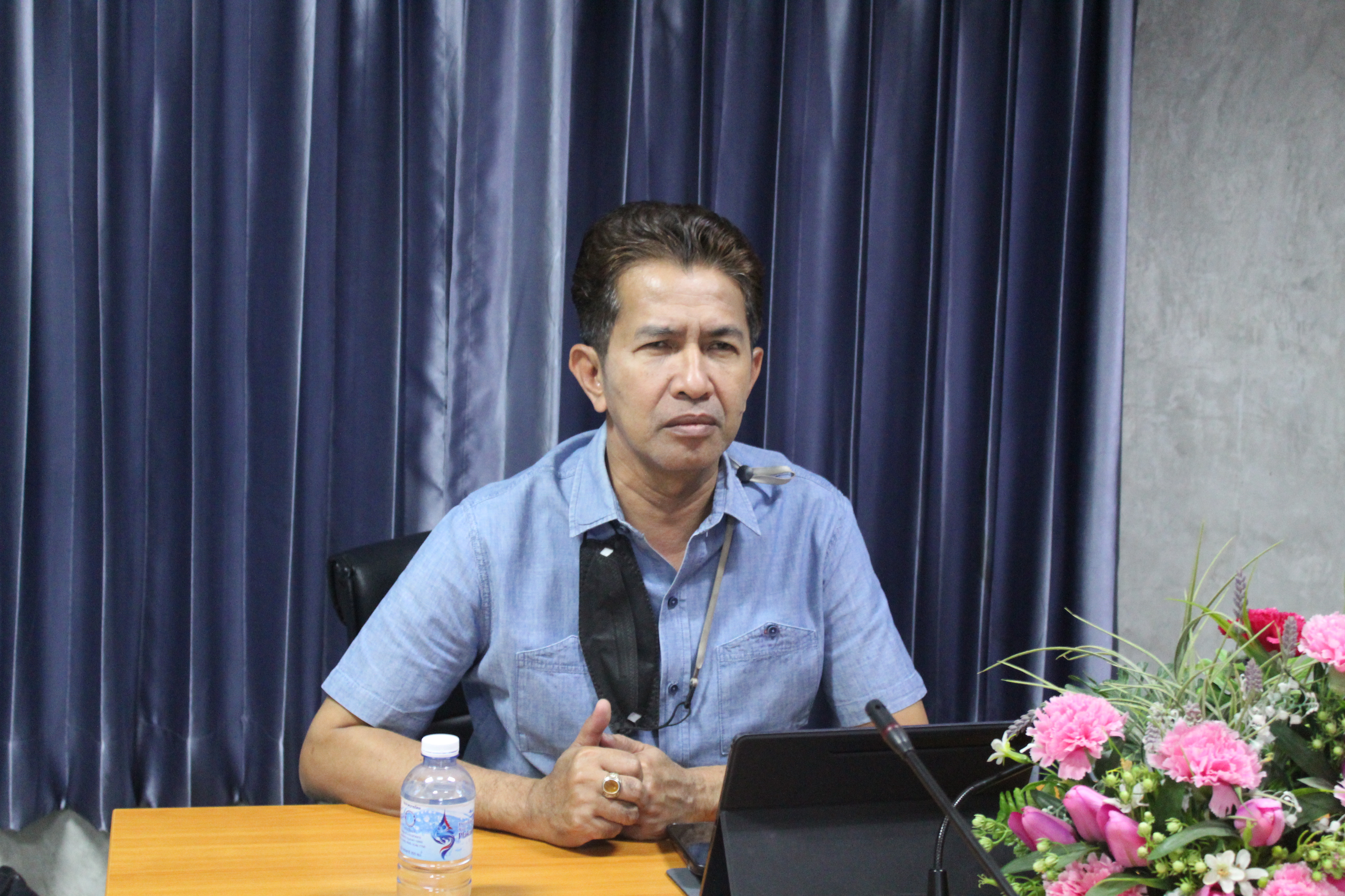 นายอานันต์ อัลมาตร์ ผู้อำนวยการกองตรวจสอบเรือประมง สินค้าสัตว์น้ำ และปัจจัยการผลิต  เป็นประธานในการประชุม รายงานความก้าวหน้าในการดำเนินการ ตามแนวทางและมาตรการในการพัฒนาการประมงของไทย ให้ปลอดสัตว์น้ำที่มาจากการทำประมง IUU (IUU - Free Thailand)..คลิก