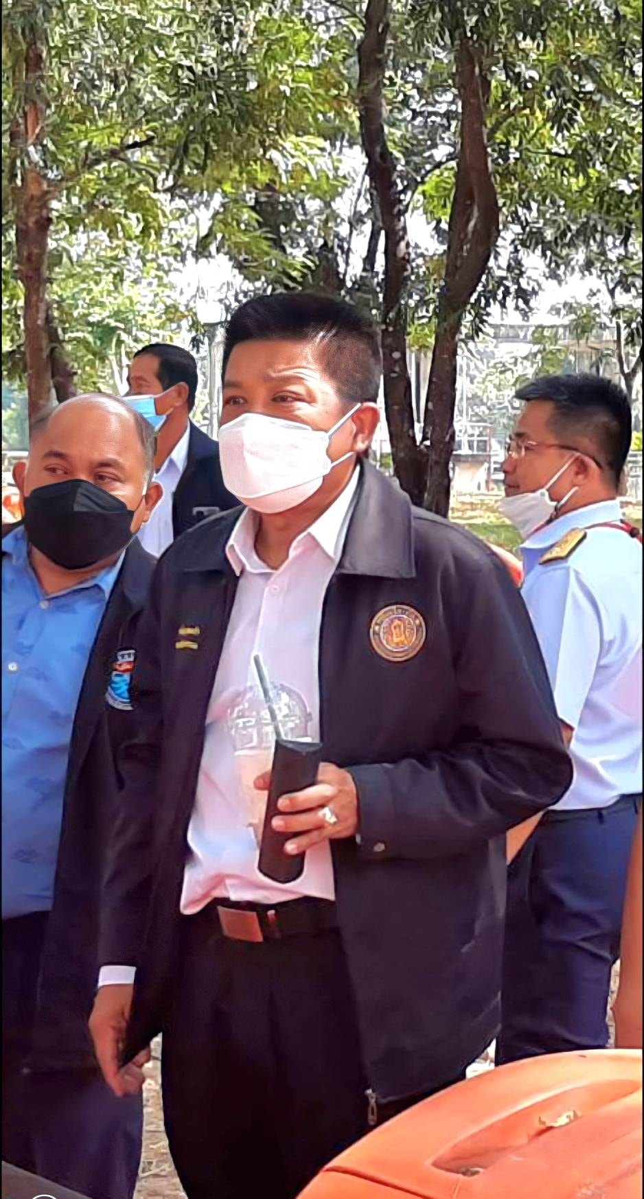 นายบัญชา สุขเเก้ว รองอธิบดีกรมประมง ลงพื้นที่หน่วยขุดลอกเเละกำจัดวัชพืชหนองหาร ณ ประตูระบายน้ำสุรัสดี จ.สกลนคร