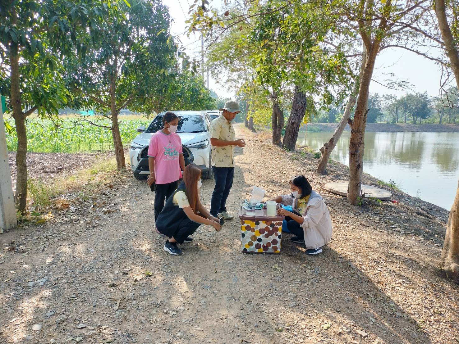 ลงพื้นที่ทำการประเมินปริมาณสัตว์น้ำต่อหน่วยการลงแรงประมง (CPUE) ณ บ่อหลวงบึงอ้อ หมู่ 4 ตำบลบ้านอิฐ อำเภอเมืองอ่างทอง ในโครงการธนาคารสินค้าเกษตร (กิจกรรมสนับสนุนธนาคารผลผลิตสัตว์น้ำแบบมีส่วนร่วม)..คลิก