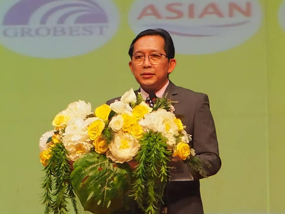 นายเฉลิมชัย สุวรรณรักษ์ อธิบดีกรมประมง เป็นประธานในพิธีเปิด “งานวันกุ้งดำเพชรบุรี”..คลิก