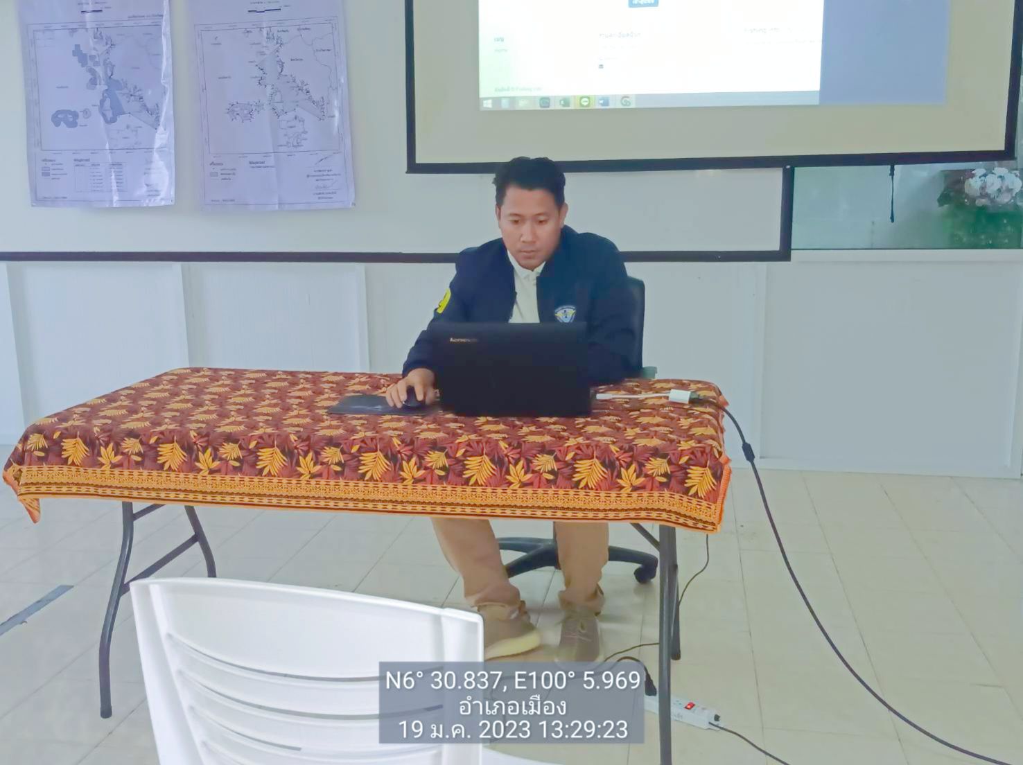 วันที่ 19 มกราคม 2566 : ศจร.สตูล ร่วมกับสำนักงานประมงจังหวัดสตูลลงพื้นที่ประชาสัมพันธ์เพื่อสร้างการรับรู้สร้างความเข้าใจเกี่ยวกับการบังคับใช้กฎกระทรวงกำหนดเขตทะเลชายฝั่งในบริเวณจังหวัดสตูล พ.ศ. 2565..คลิก
