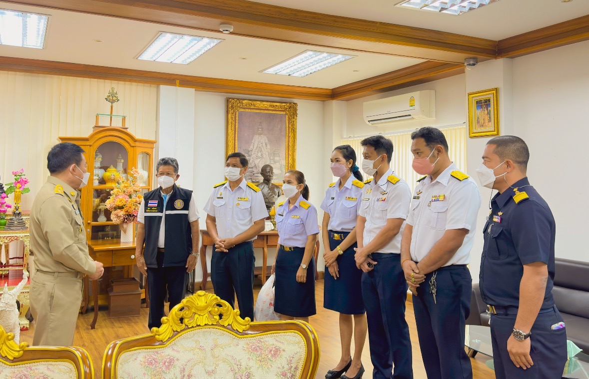 นายสุธา เภรีภาส ที่ปรึกษากรมประมง พร้อมด้วยนายสมบุญ ธัญญาผล ประมงจังหวัดเพชรบุรี และหัวหน้าส่วนราชการกรมประมงจังหวัดเพชรบุรี เข้าพบนายณัฏฐชัย นำพูลสุขสันติ์  ผู้ว่าราชการจังหวัดเพชรบุรี..คลิก