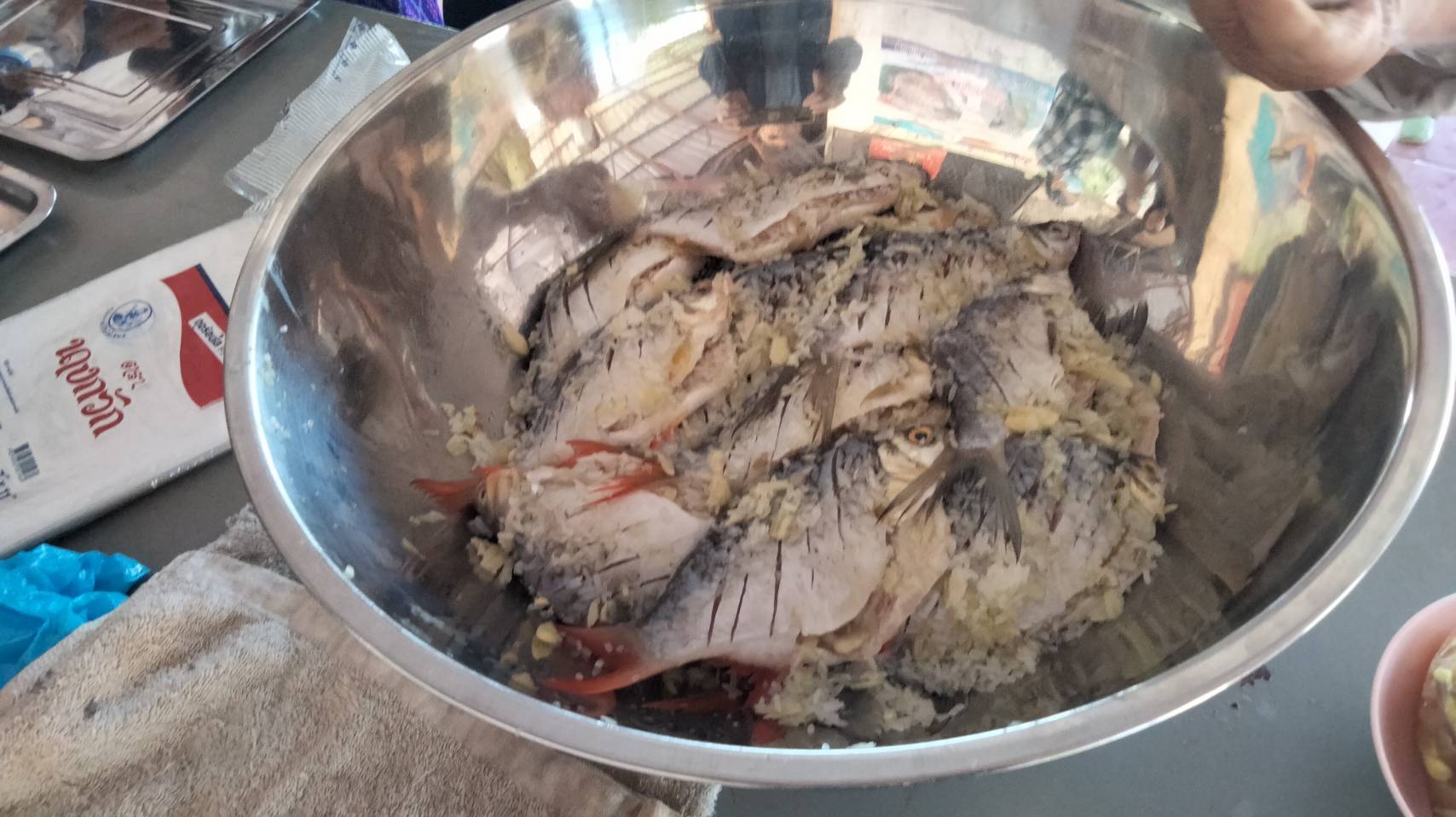 ประมงอำเภอนาแก ติดตามเยี่ยมเยียนการดำเนินงานของศูนย์เครือข่ายศูนย์เรียนรู้การประมง..คลิก