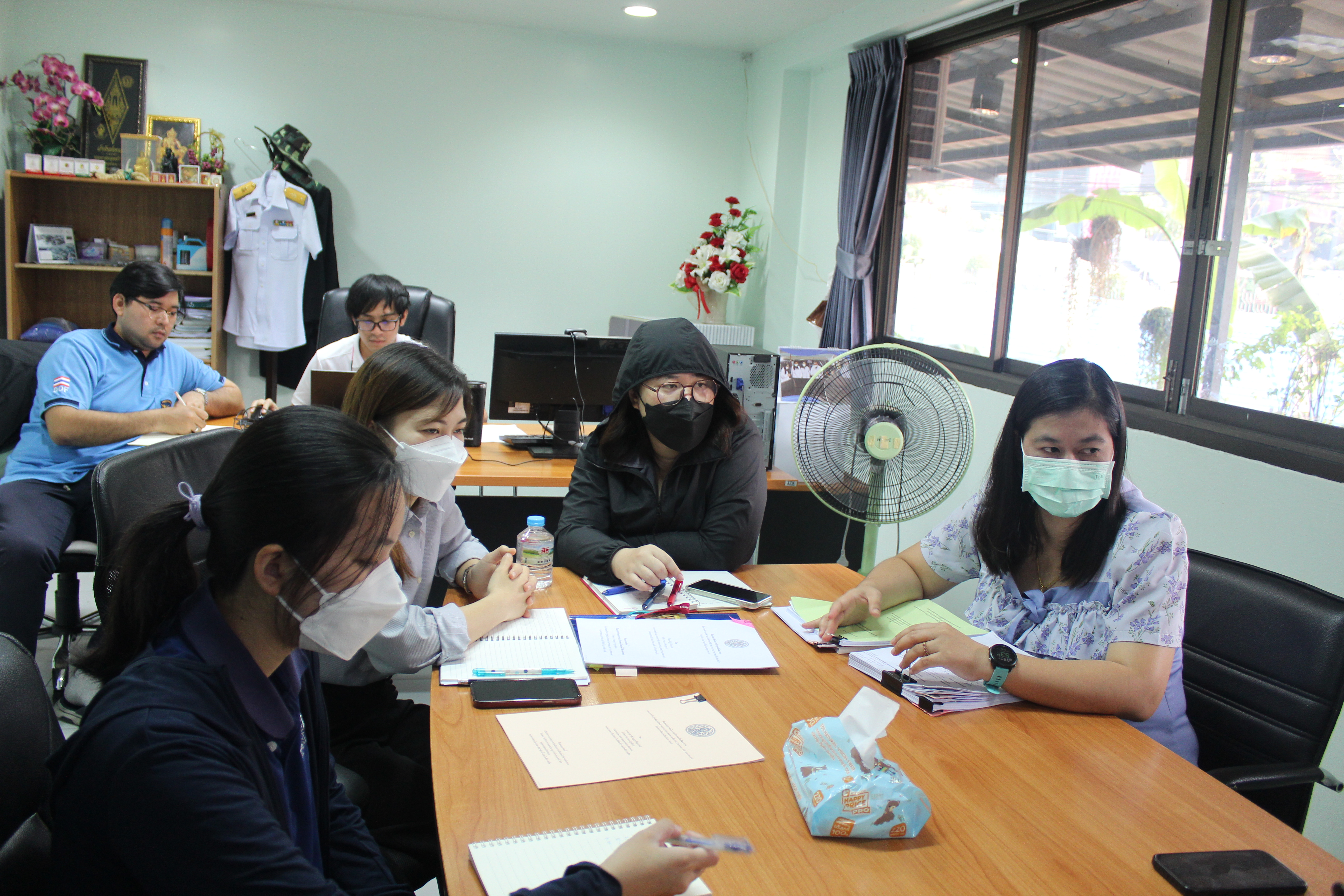 นางสาวจารุวรรณ สงพัฒน์แก้ว นักวิชาการประมงชำนาญการ กลุ่มวิเคราะห์และพัฒนาระบบการตรวจสอบเรือประมง สินค้าสัตว์น้ำ และปัจจัยการผลิต จัดประชุมชี้แจงแนวทางการจัดทำผลงาน เพื่อเลื่อนระดับให้สูงขึ้น..